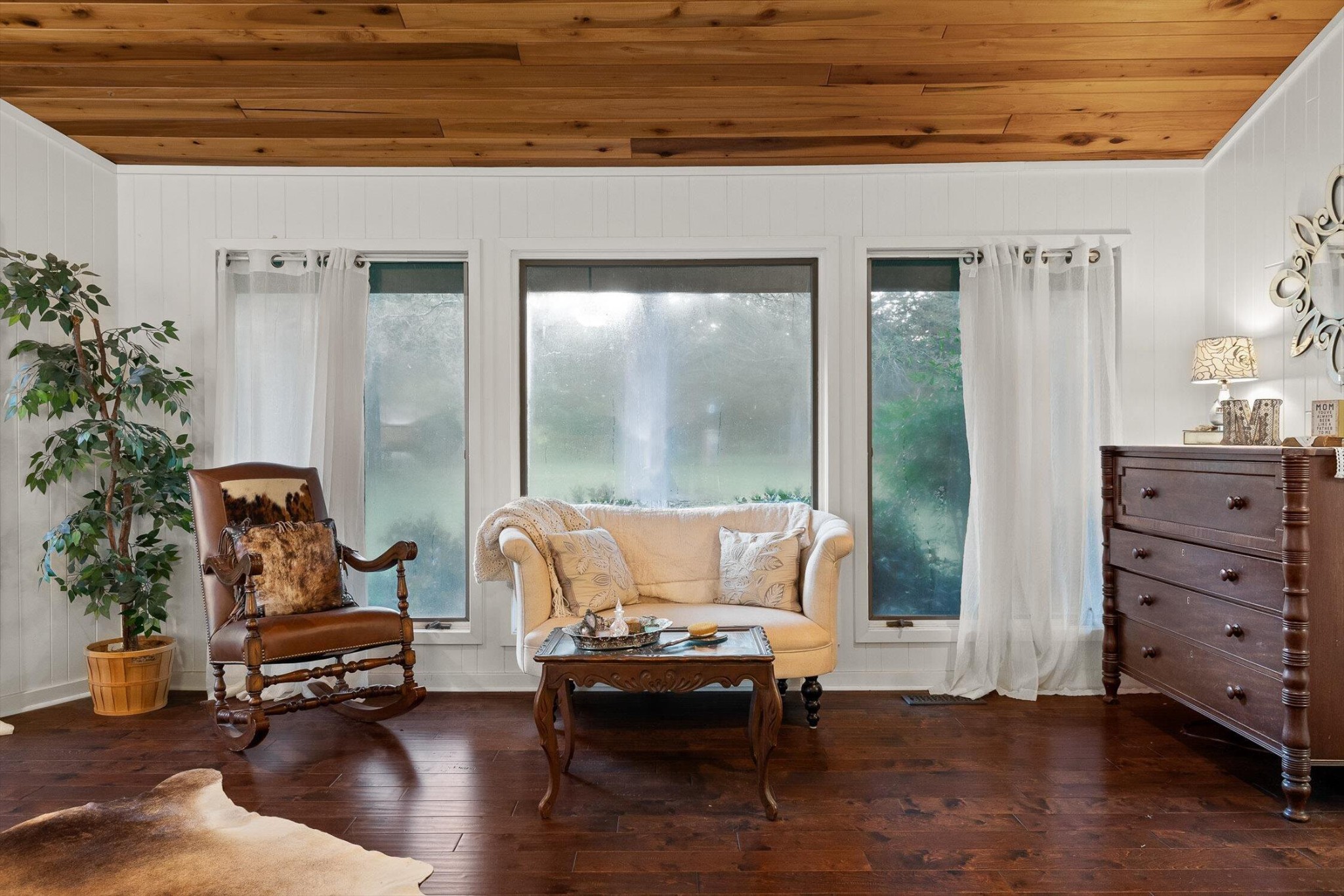 657 Brock Road Chickamauga, GA 30707 - Photo 39 of 55 a living room with furniture and wooden floor