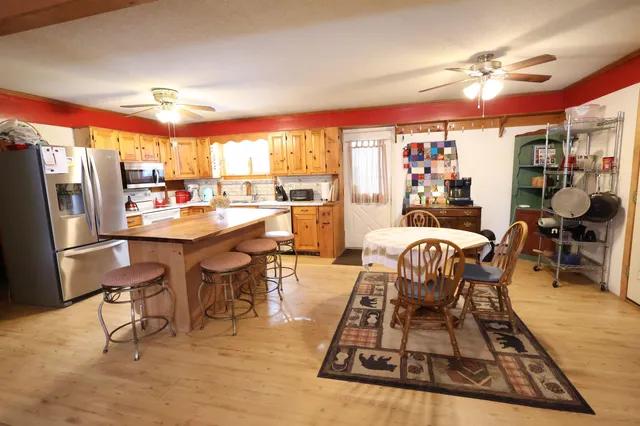 $485,000 | 25 Marshall Avenue, Hartford, VT 05001