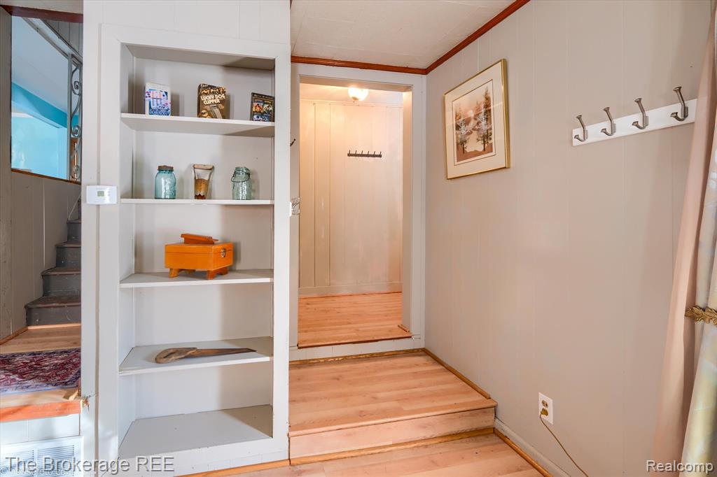 6449 Lapeer Road Burton, MI 48509 - Photo 11 of 47 Gallery Image 11