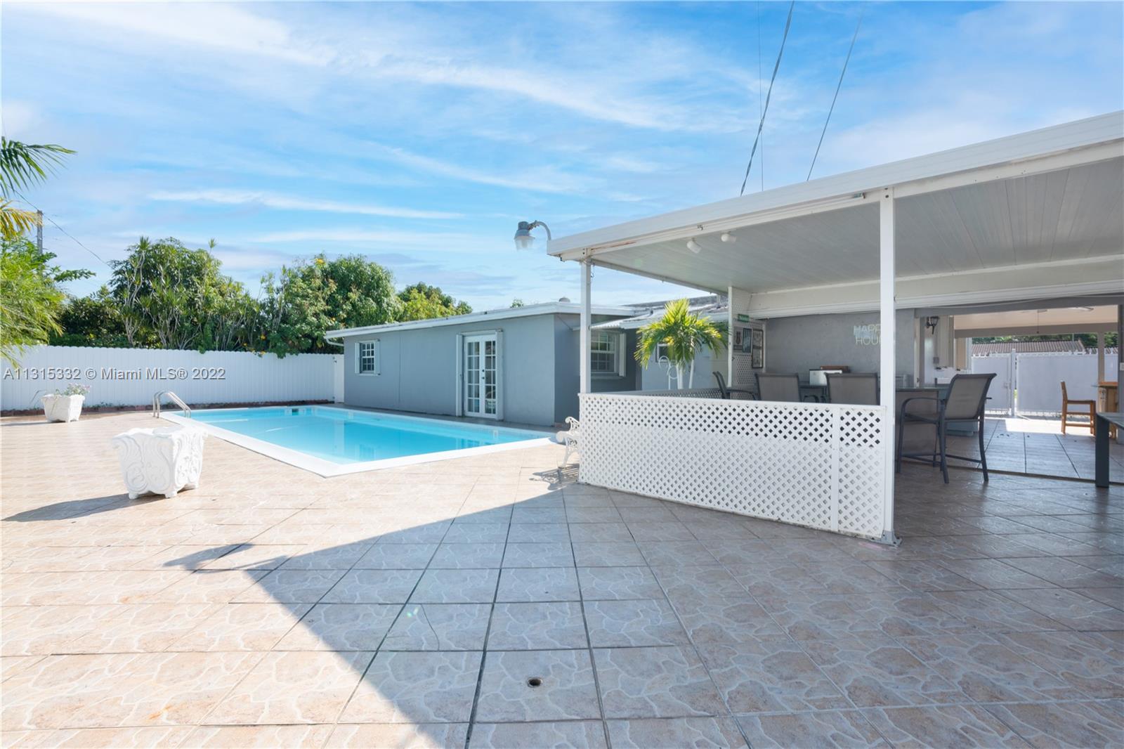 9215 Southwest 45th Street, Unit 9215 Miami, FL 33165 - Photo 25 of 37