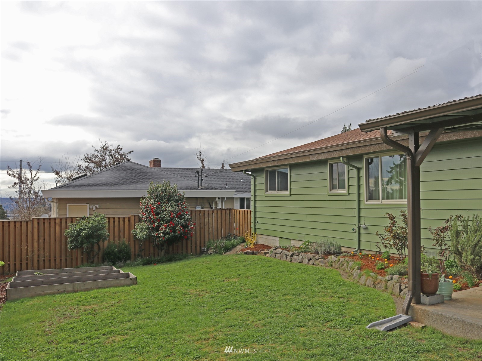 3323 Northeast 11th Place Renton, WA 98056 - Photo 31 of 36 Gallery Image 31