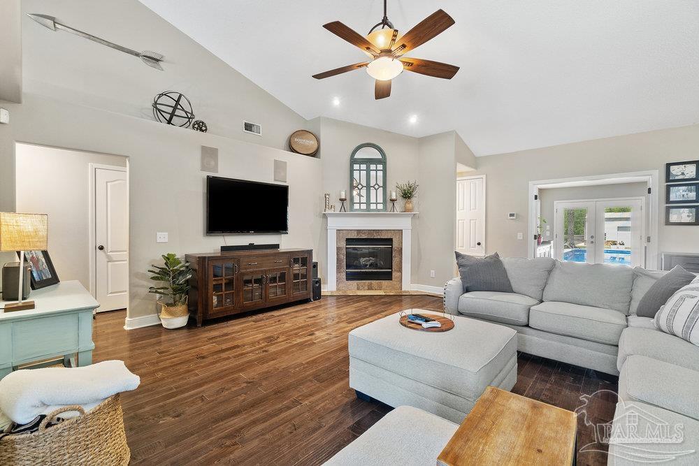 2744 Wallace Lake Road Milton, FL 32571 - Photo 29 of 50