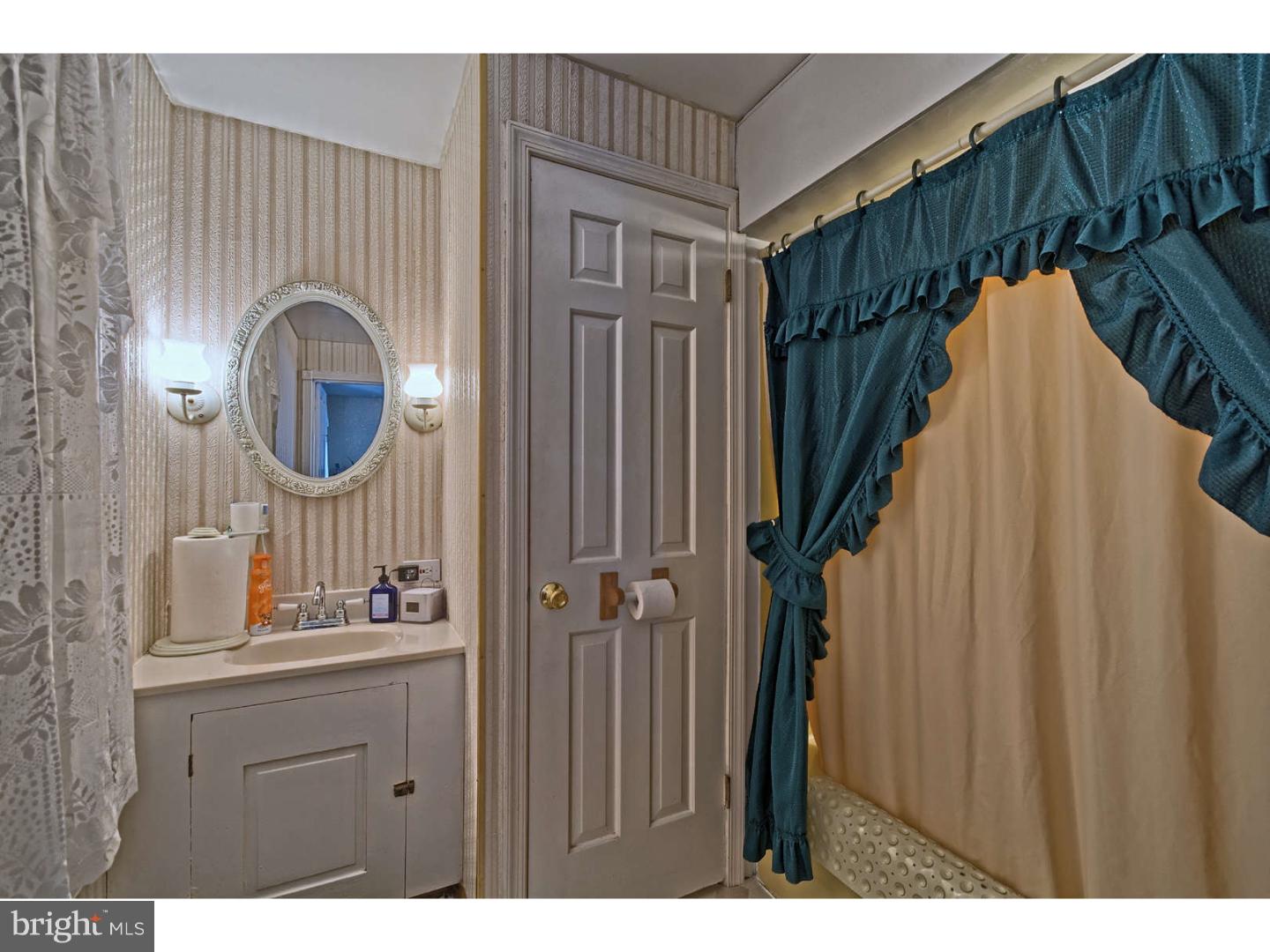 580 Pitman Road Sewell, NJ 08080 - Photo 14 of 25 Master Bathroom