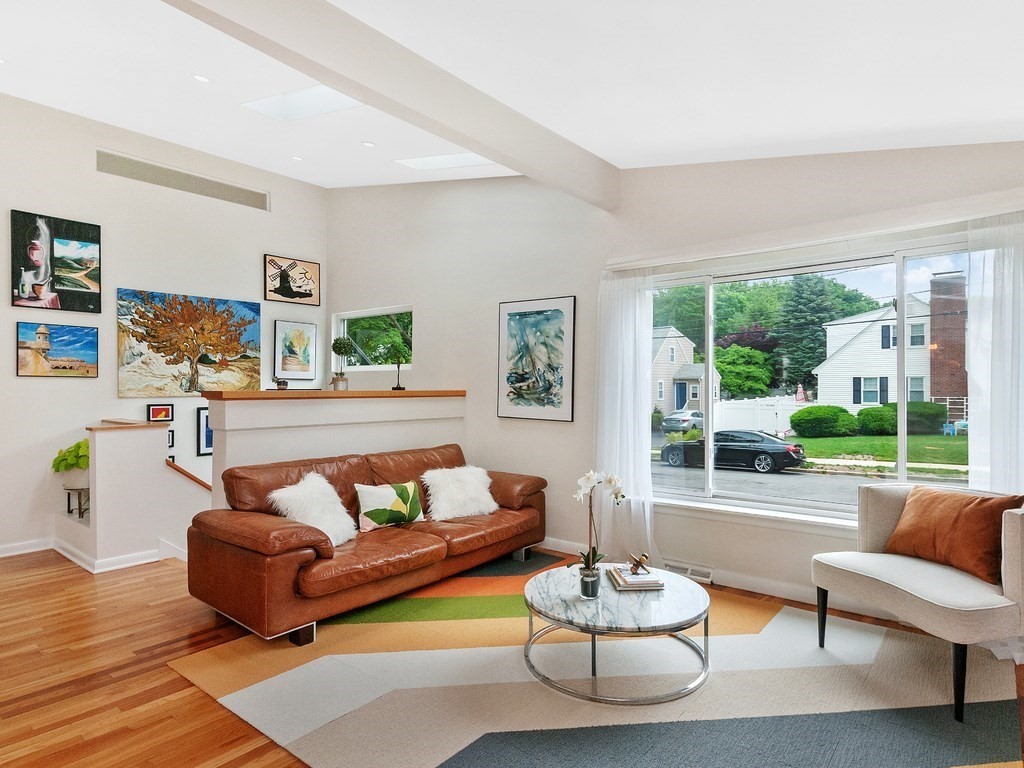 96 Harding Street Newton, MA 02465 - Photo 4 of 25 Gallery Image 4