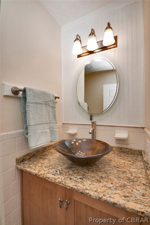 3218 Horse Road Hayes, VA 23072 - Photo 16 of 39 Master Bathroom