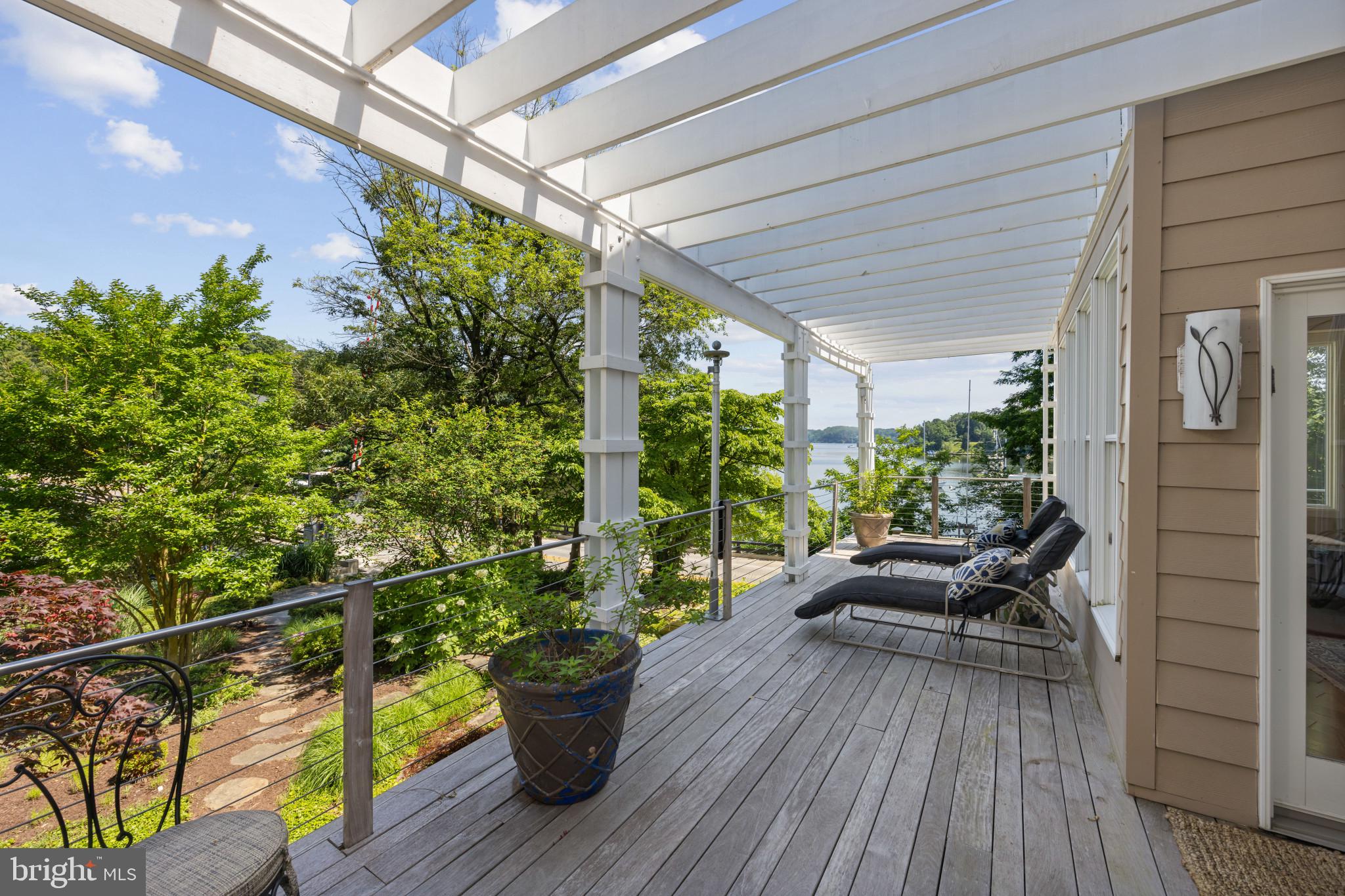 411 Ridgely Avenue Annapolis, MD 21401 - Photo 22 of 48 Deck off Dining room/Family room