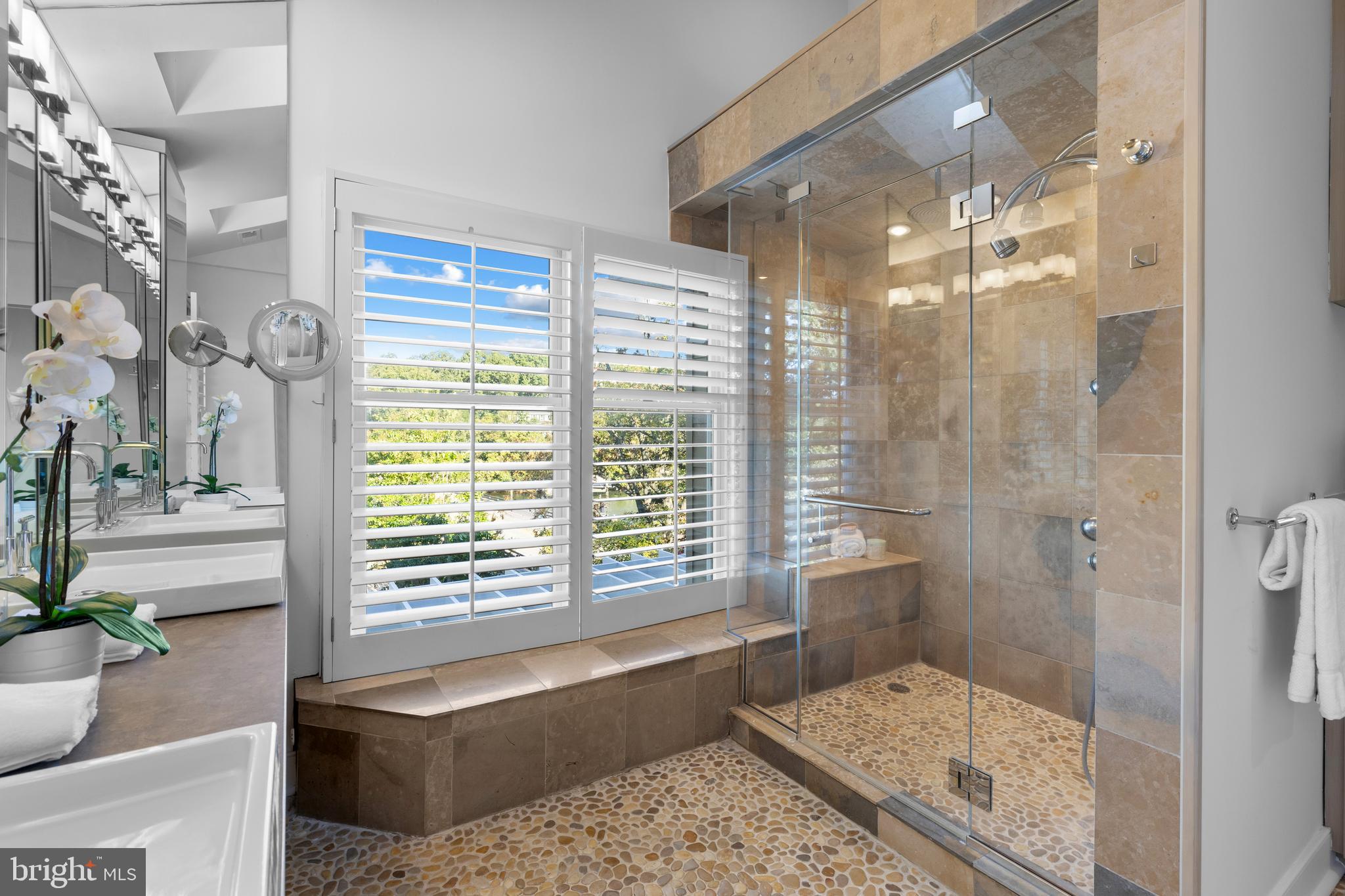 411 Ridgely Avenue Annapolis, MD 21401 - Photo 29 of 48 Luxurious finishes