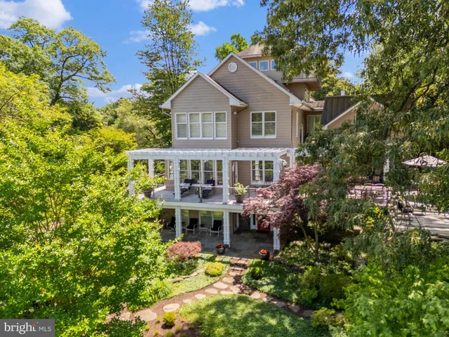 a view of a house with sitting area
