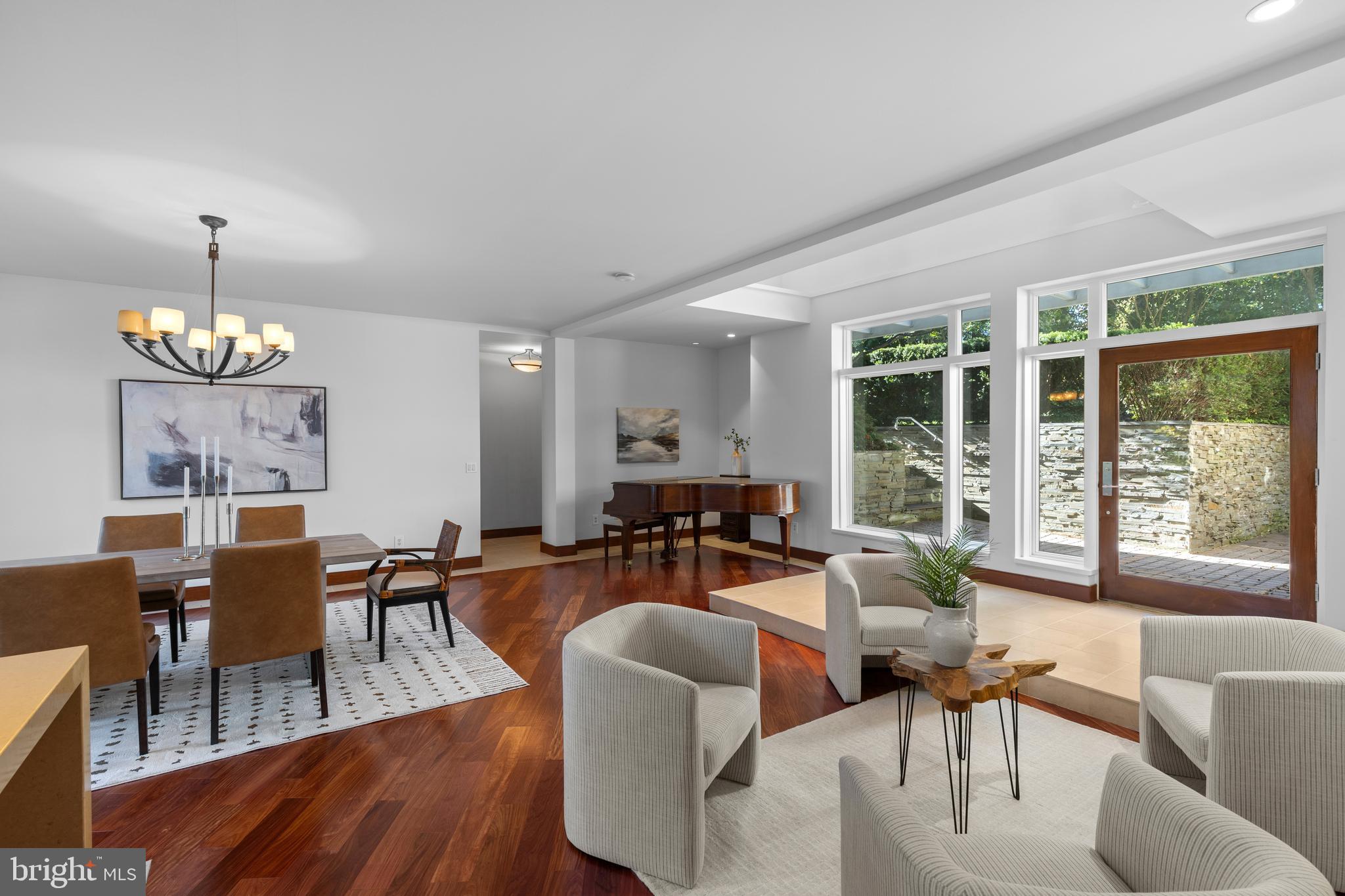 411 Ridgely Avenue Annapolis, MD 21401 - Photo 7 of 48 Tons of natural light