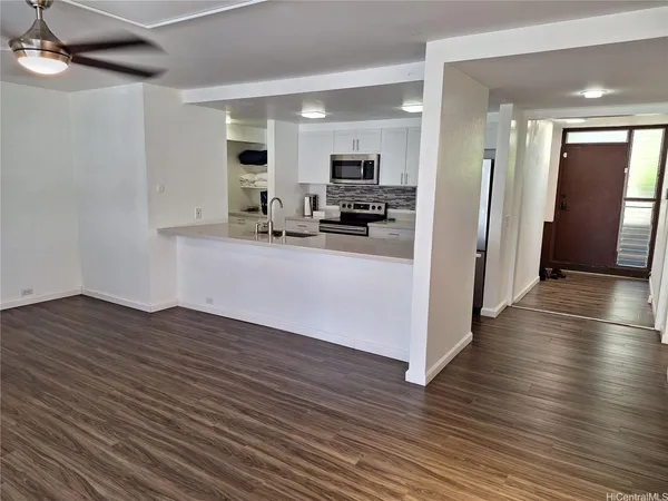 $3,700 | 98-360 Koauka Loop, Unit 219, Aiea, HI 96701