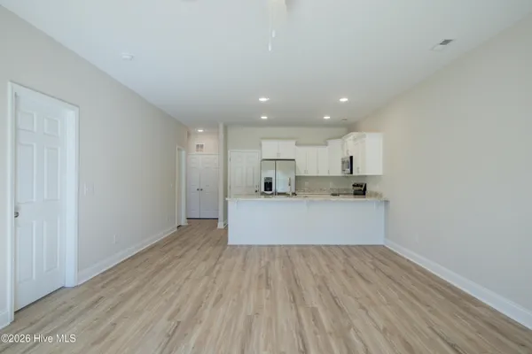 $304,900 | 215 Sandpiper Place, Sneads Ferry, NC 28460