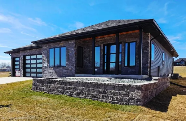 $990,000 | 2015 Wellington Cottage Grove, Cottage Grove, WI 53527