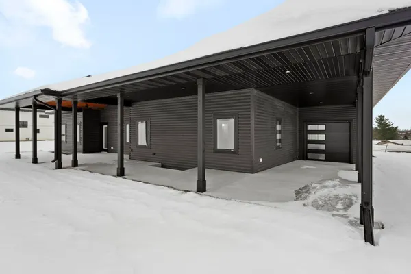 $990,000 | 2015 Wellington Cottage Grove, Cottage Grove, WI 53527