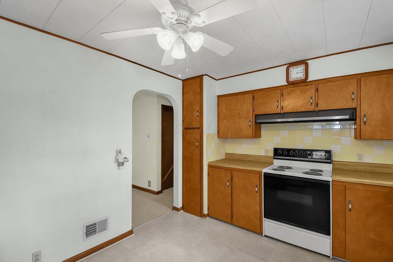 132 Overdrive Road Newark, OH 43056 - Photo 8 of 28 DSC_4996