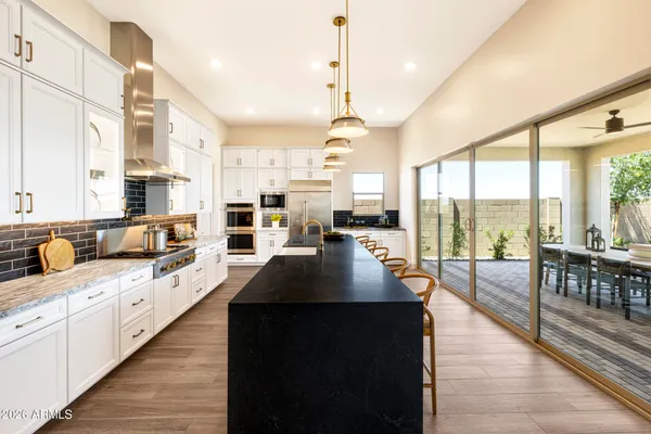 $1,322,738 | 712 West Treasure Trail, Apache Junction, AZ 85120