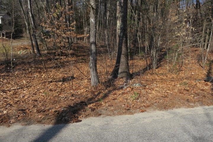 18 Oaklands Road Exeter, NH 03833 - Photo 2 of 3