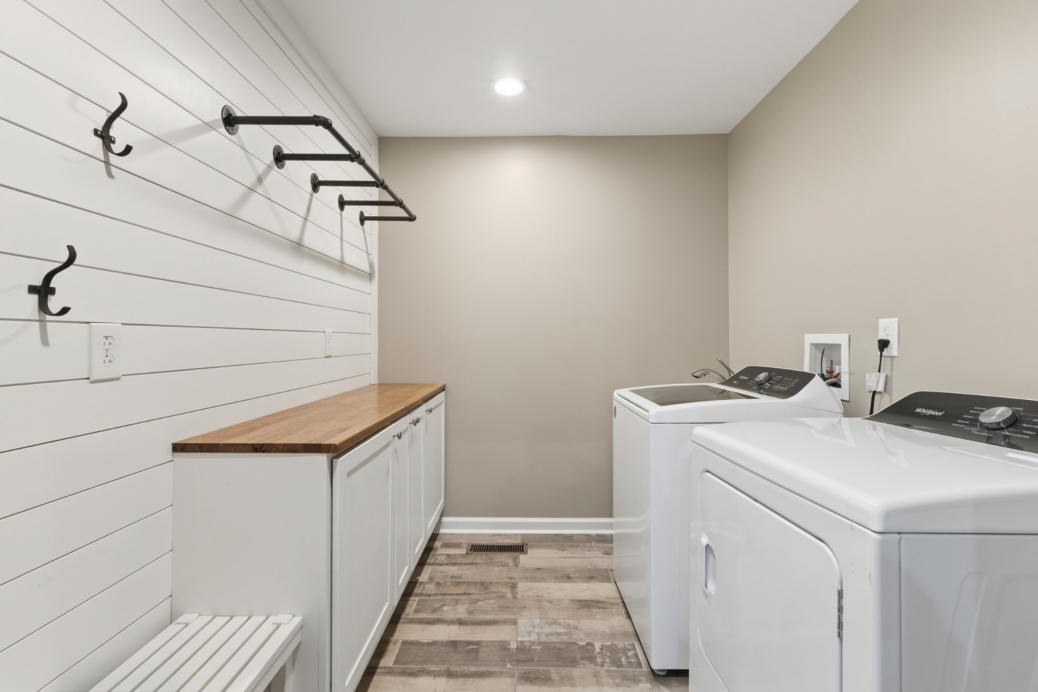 2228 Bowman Road Franklin, TN 37064 - Photo 14 of 44 a utility room with dryer and washer