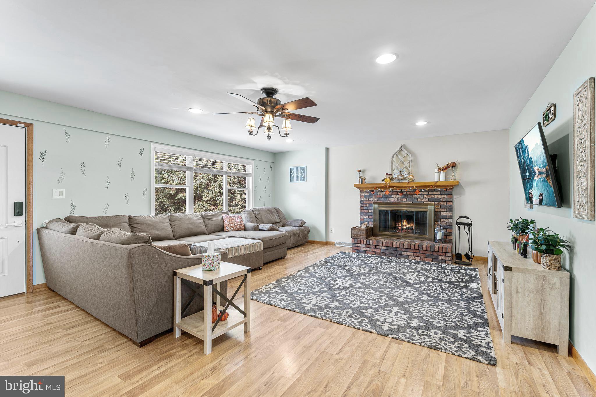 426 Walnut Street Road Salem, NJ 08079 - Photo 3 of 37 Wood burning fireplace