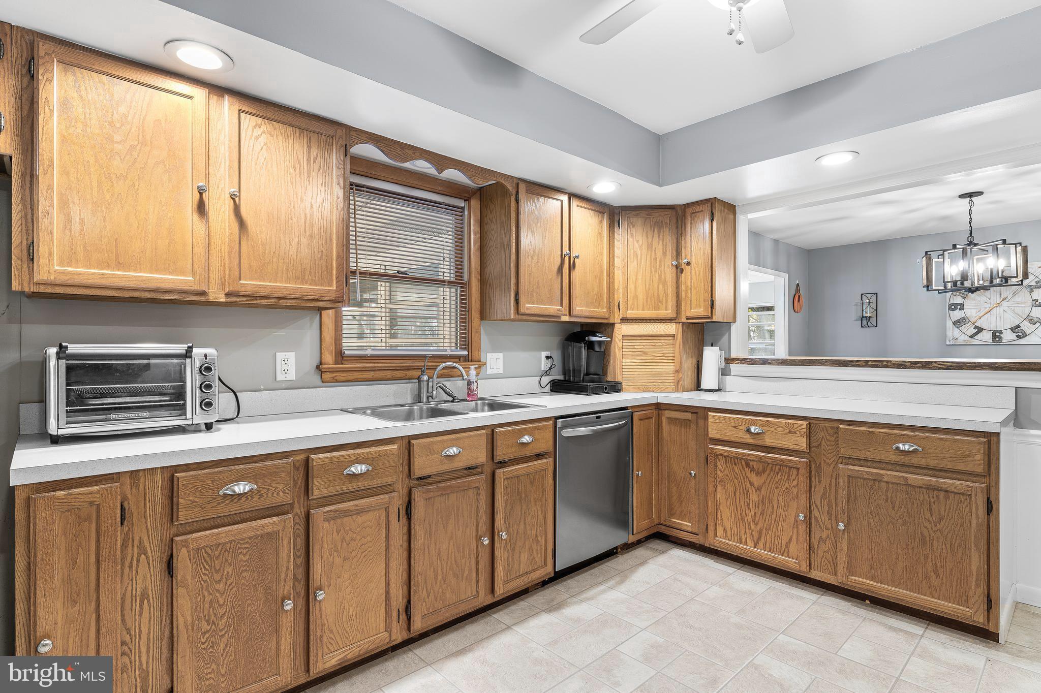 426 Walnut Street Road Salem, NJ 08079 - Photo 7 of 37 Plenty of cabinet & counter space
