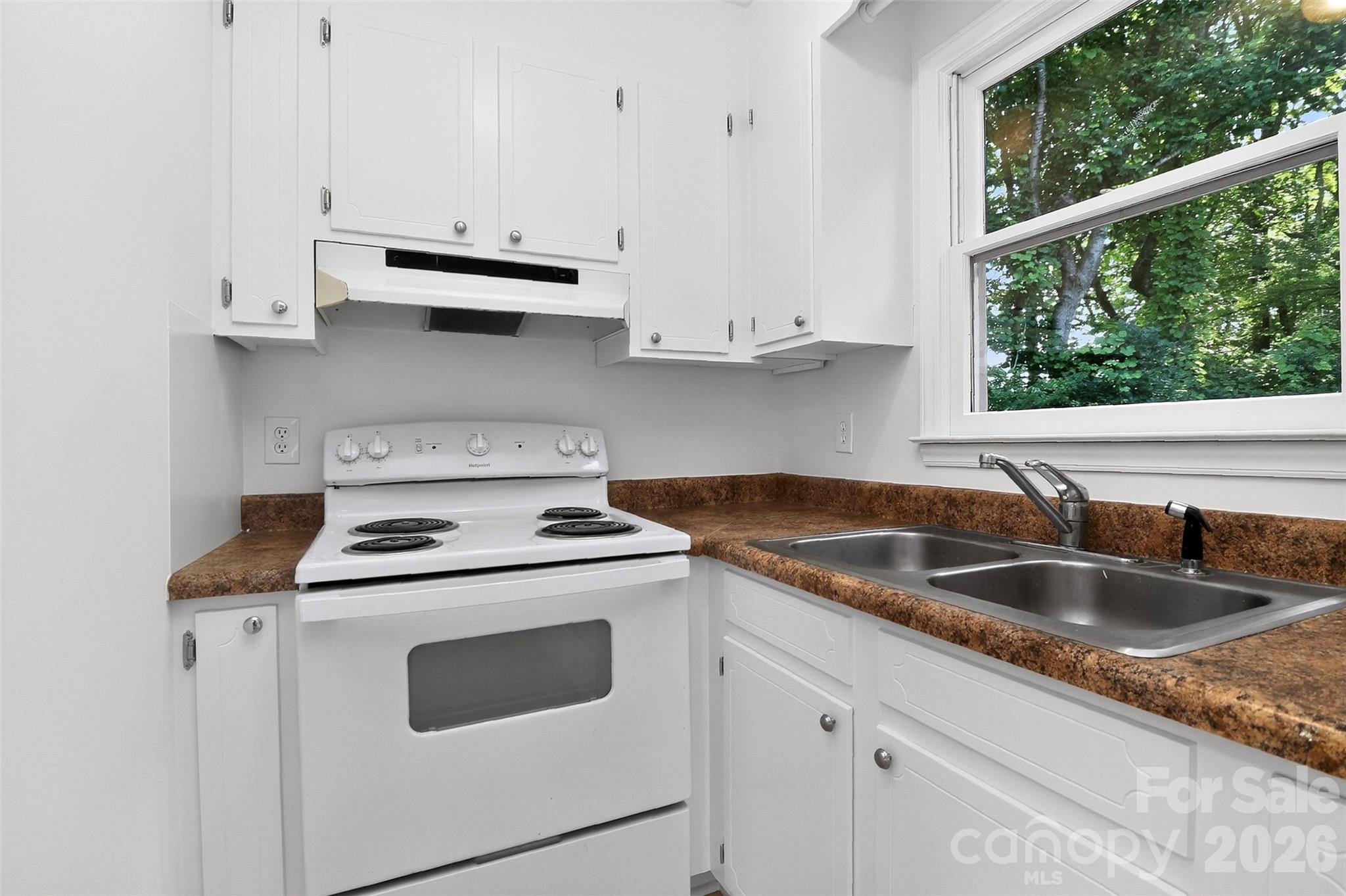 18032 Barnhardt Road Davidson, NC 28036 - Photo 3 of 38