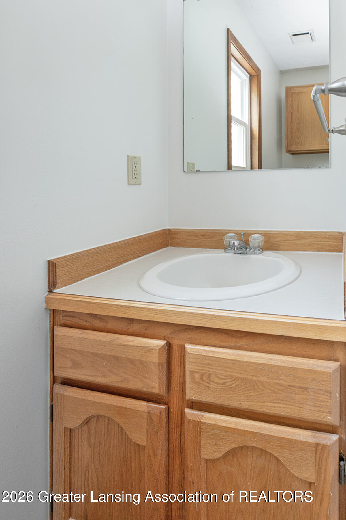 2620 Grovenburg Road Lansing, MI 48911 - Photo 14 of 39 14