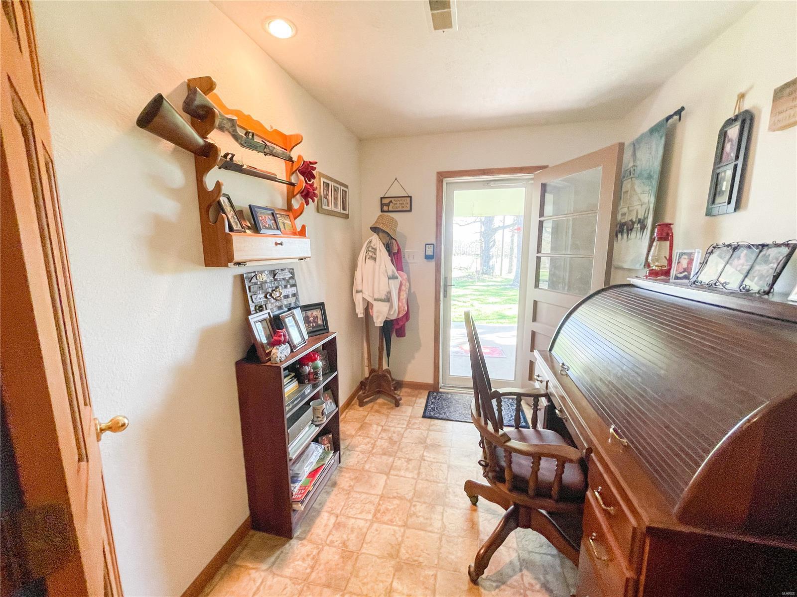 702 County Road 2370 Salem, MO 65560 - Photo 2 of 41