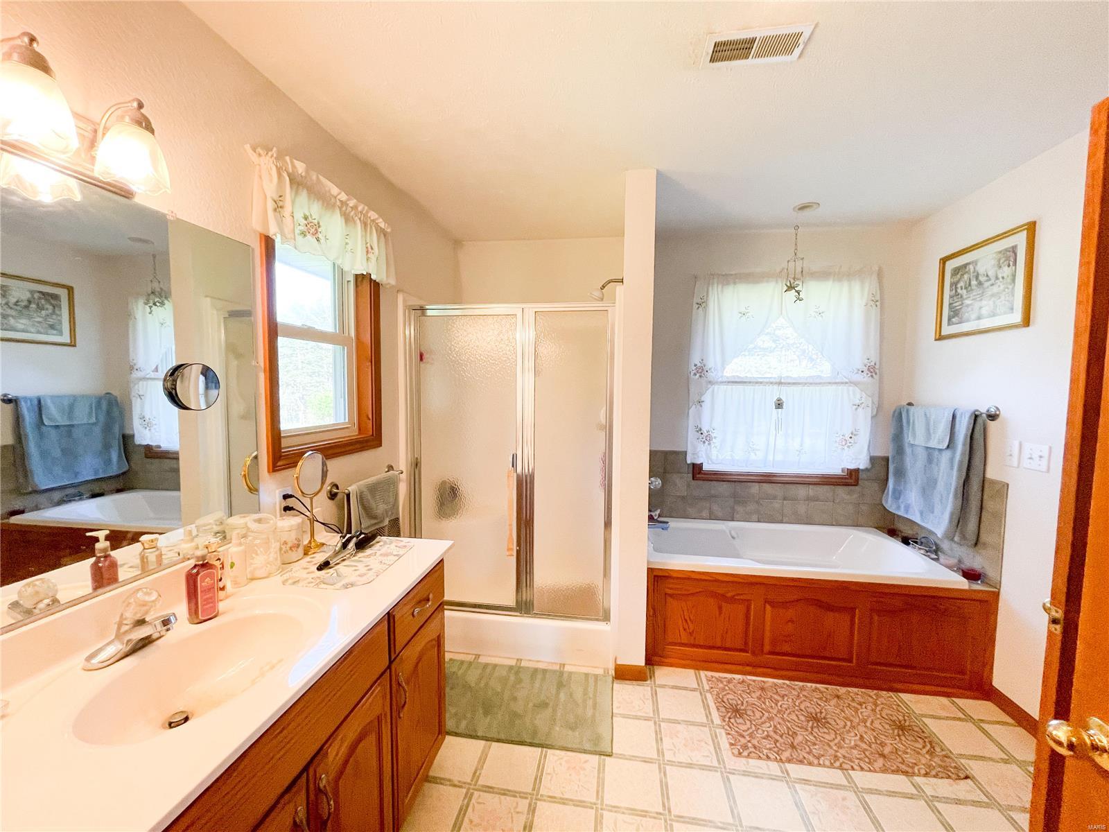 702 County Road 2370 Salem, MO 65560 - Photo 10 of 41