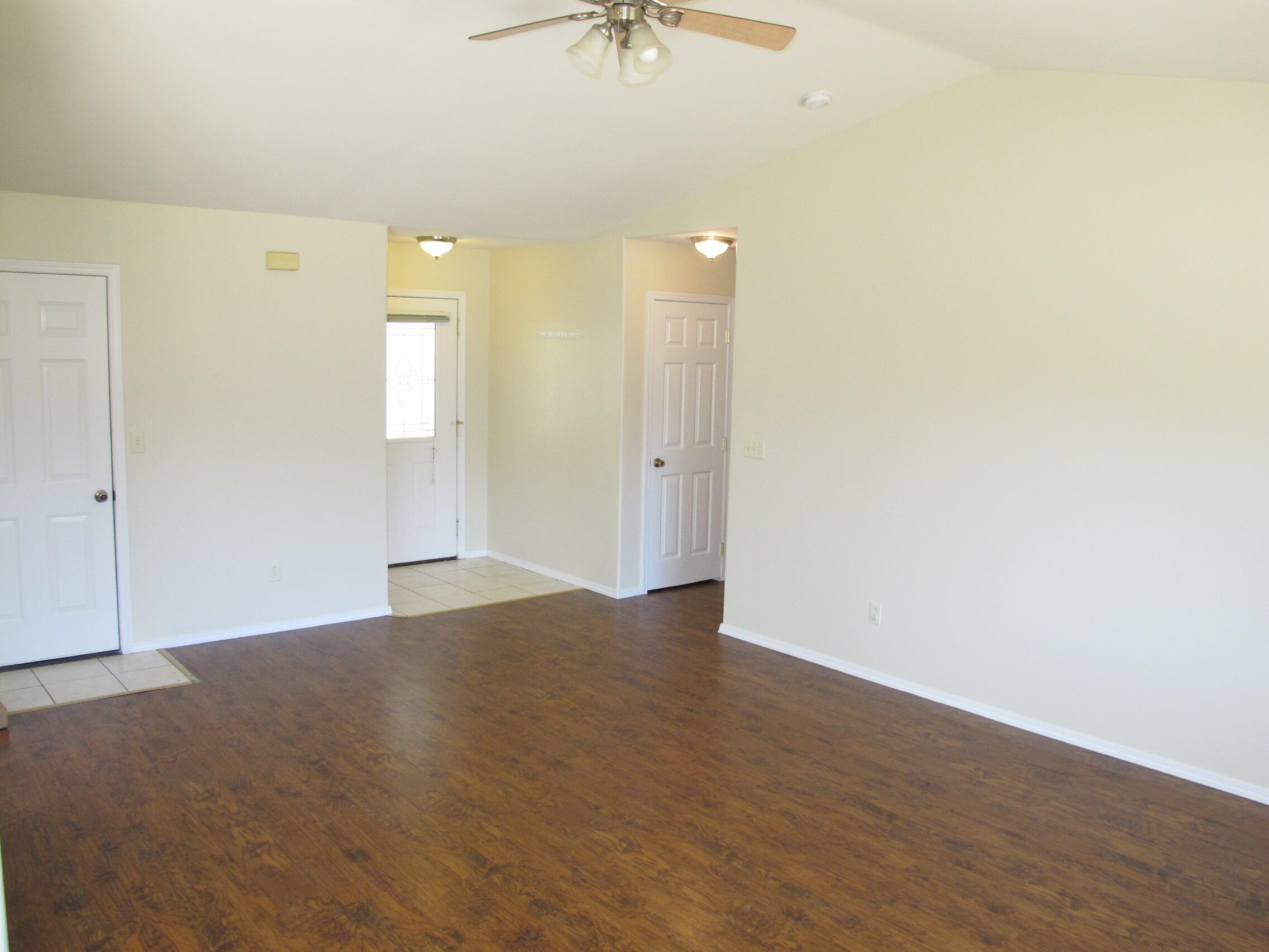 7343 Ruth Drive Klamath Falls, OR 97603 - Photo 12 of 21 IMG_2889