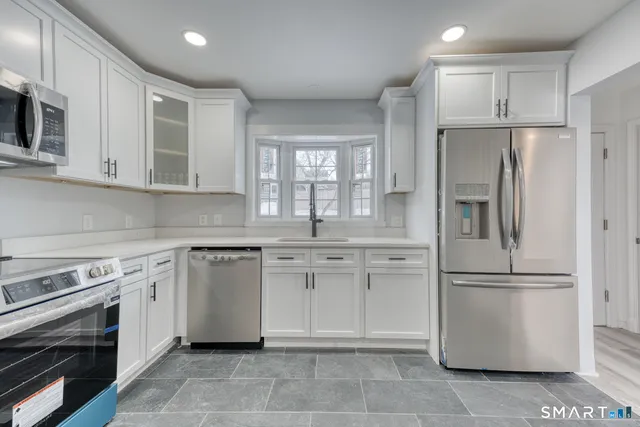 $499,000 | 51 Pembroke Street, Hartford, CT 06112