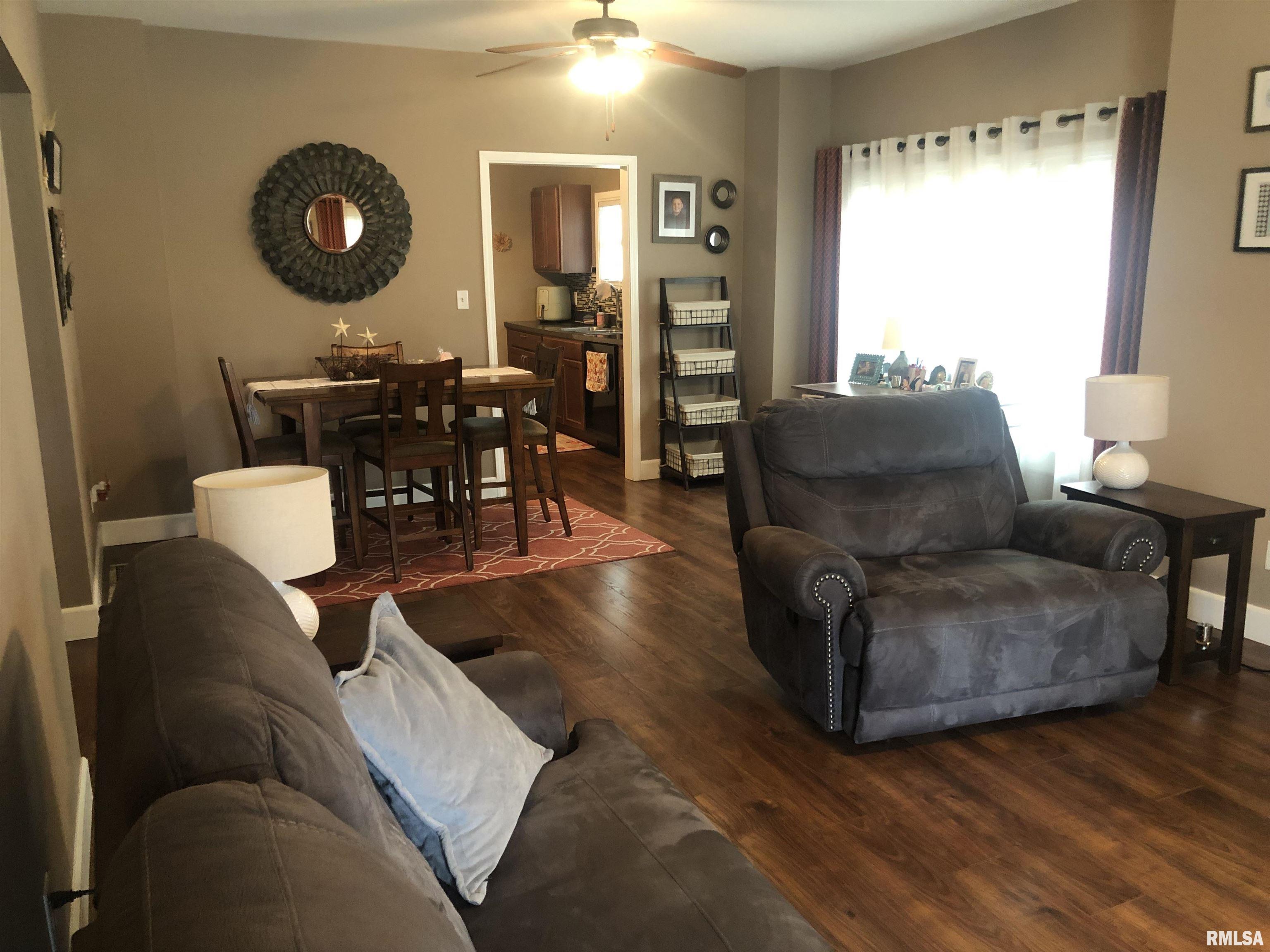 1036 Fairfield Road Mount Vernon, IL 62864 - Photo 3 of 27