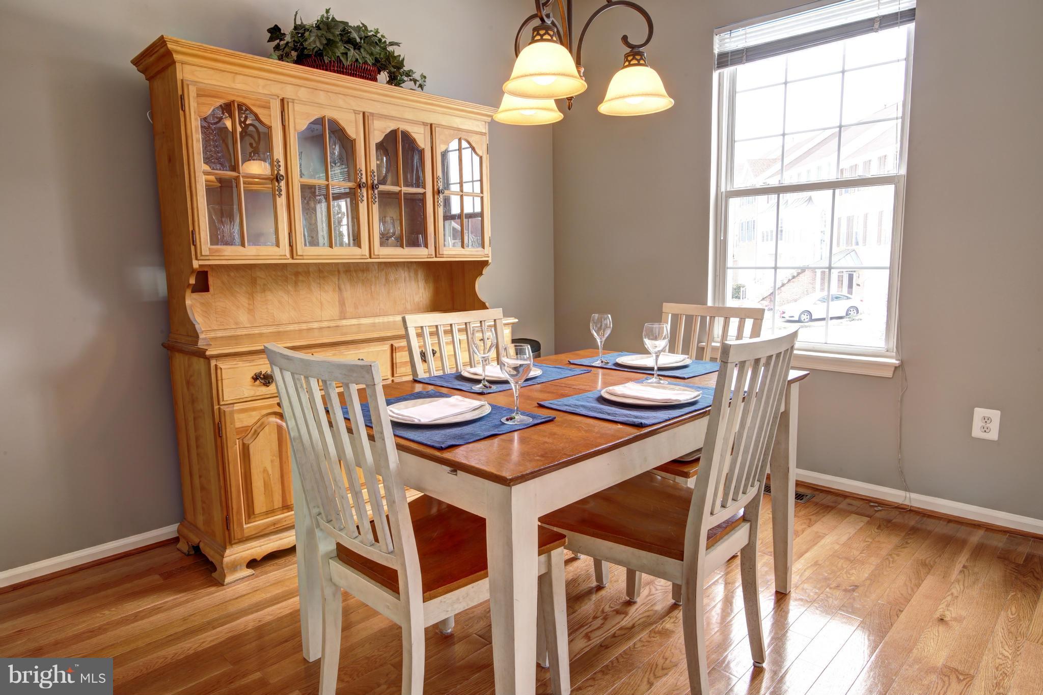 44051 Rising Sun Terrace Ashburn, VA 20147 - Photo 8 of 23 Eat in kitchen