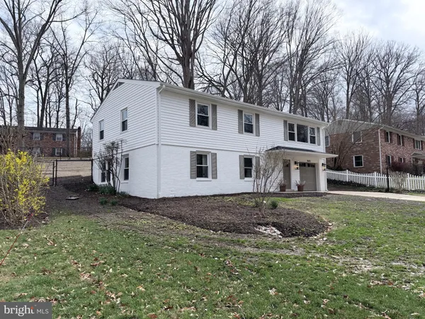 $949,900 | 8615 Kerry Lane, Springfield, VA 22152