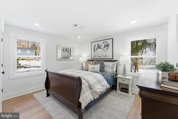 $949,900 | 8615 Kerry Lane, Springfield, VA 22152
