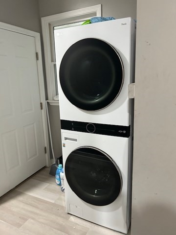 238 Appleton Street, Unit 2 Lowell, MA 01852 - Photo 5 of 5 a utility room with dryer and washer