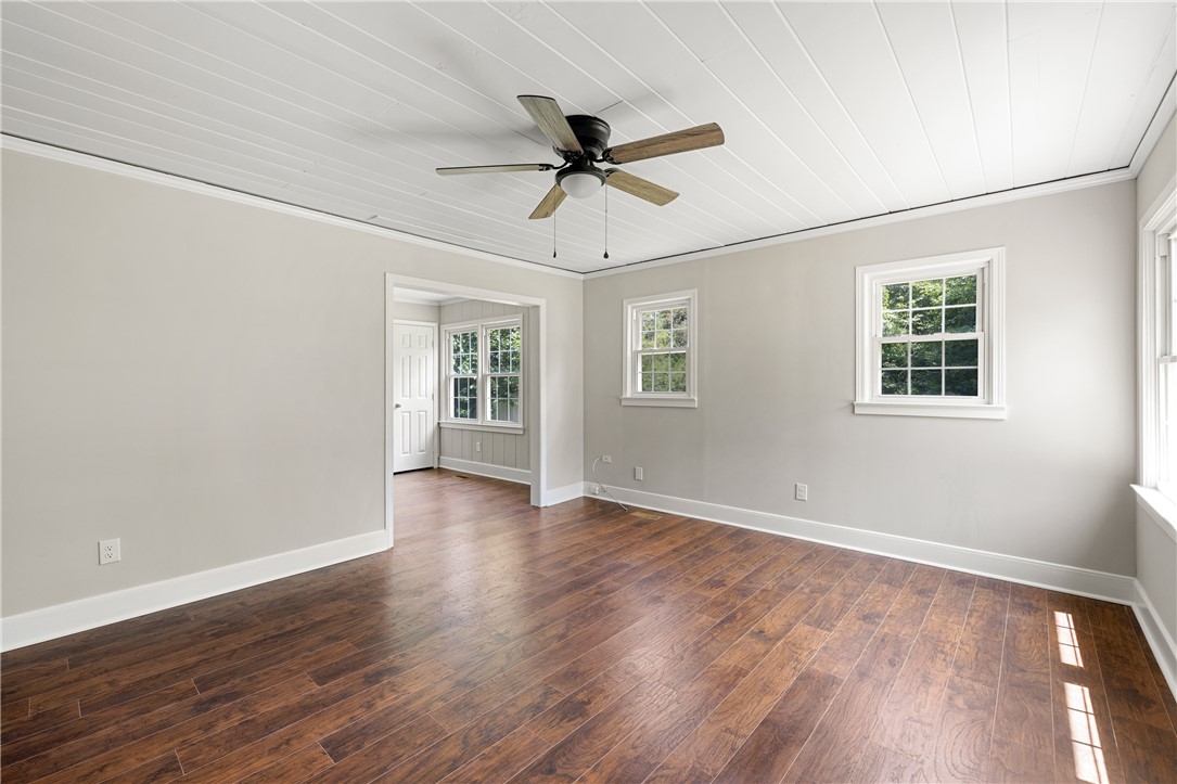 105 Pelfrey Street Seneca, SC 29672 - Photo 12 of 38 Gallery Image 12