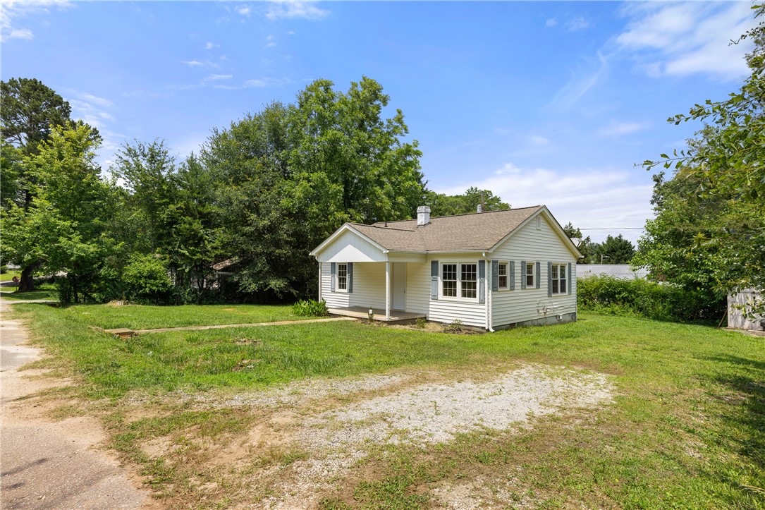 105 Pelfrey Street Seneca, SC 29672 - Photo 2 of 38 Gallery Image 2