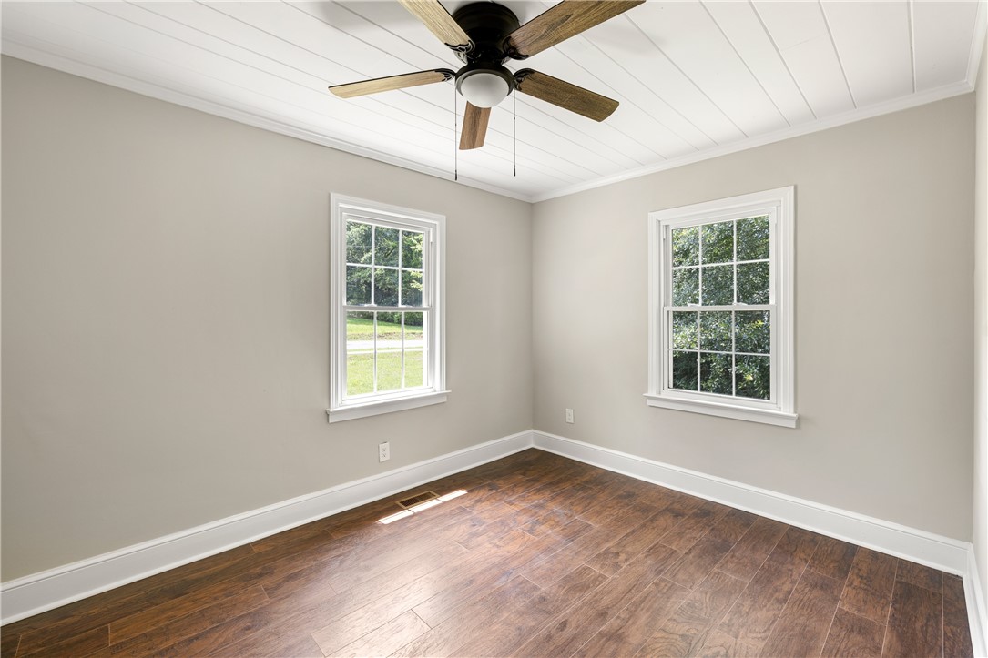 105 Pelfrey Street Seneca, SC 29672 - Photo 25 of 38 Gallery Image 25