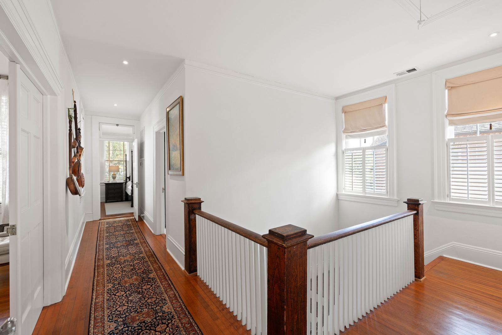 106 South Battery Charleston, SC 29401 - Photo 33 of 47 Hallway