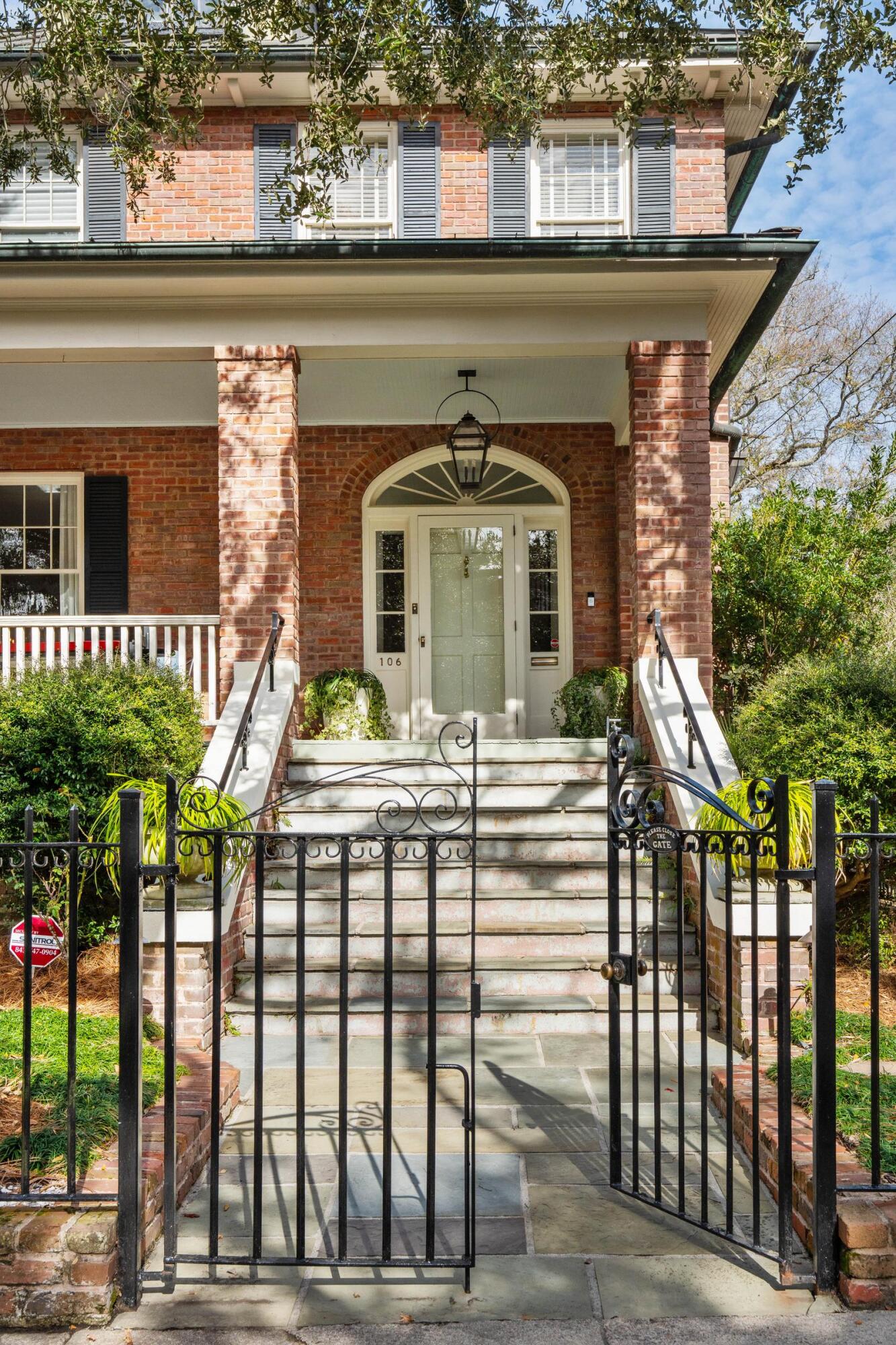 106 South Battery Charleston, SC 29401 - Photo 4 of 47 Entrance