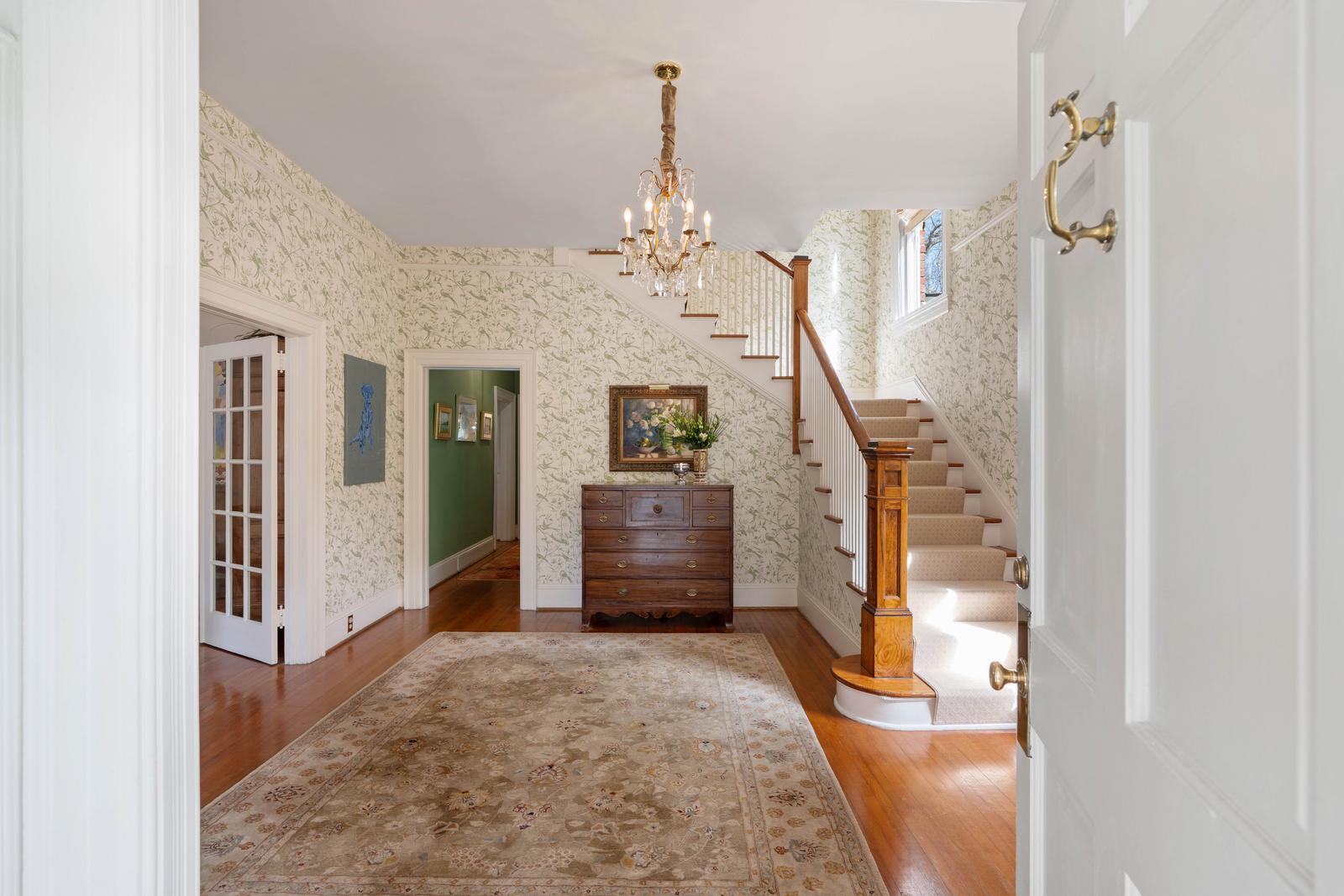 106 South Battery Charleston, SC 29401 - Photo 6 of 47 Foyer