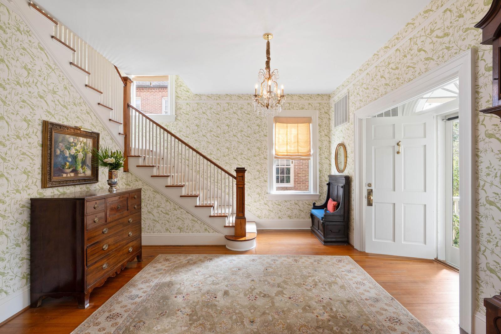 106 South Battery Charleston, SC 29401 - Photo 7 of 47 Foyer