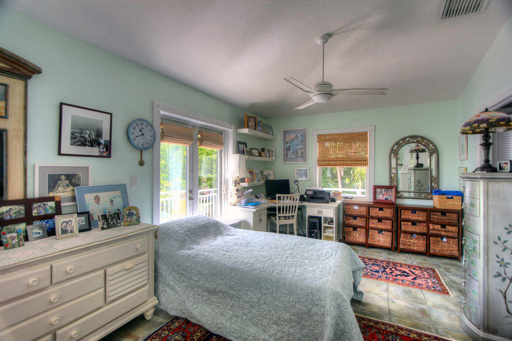 42 Mutiny Place Key Largo, FL 33037 - Photo 27 of 40 Master Bedroom suite with porches