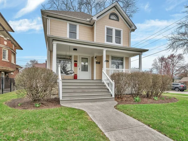 $405,000 | 313 North Raynor Avenue, Joliet, IL 60435