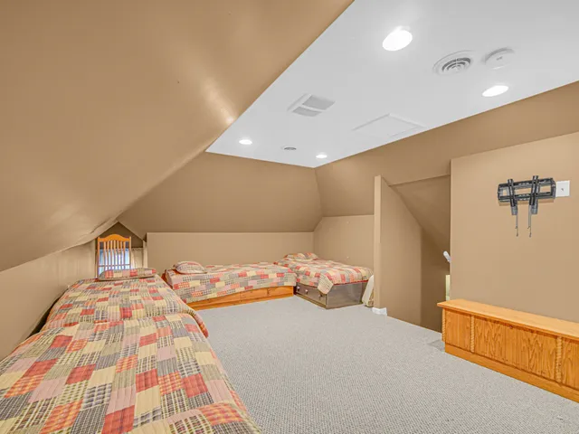 $405,000 | 313 North Raynor Avenue, Joliet, IL 60435