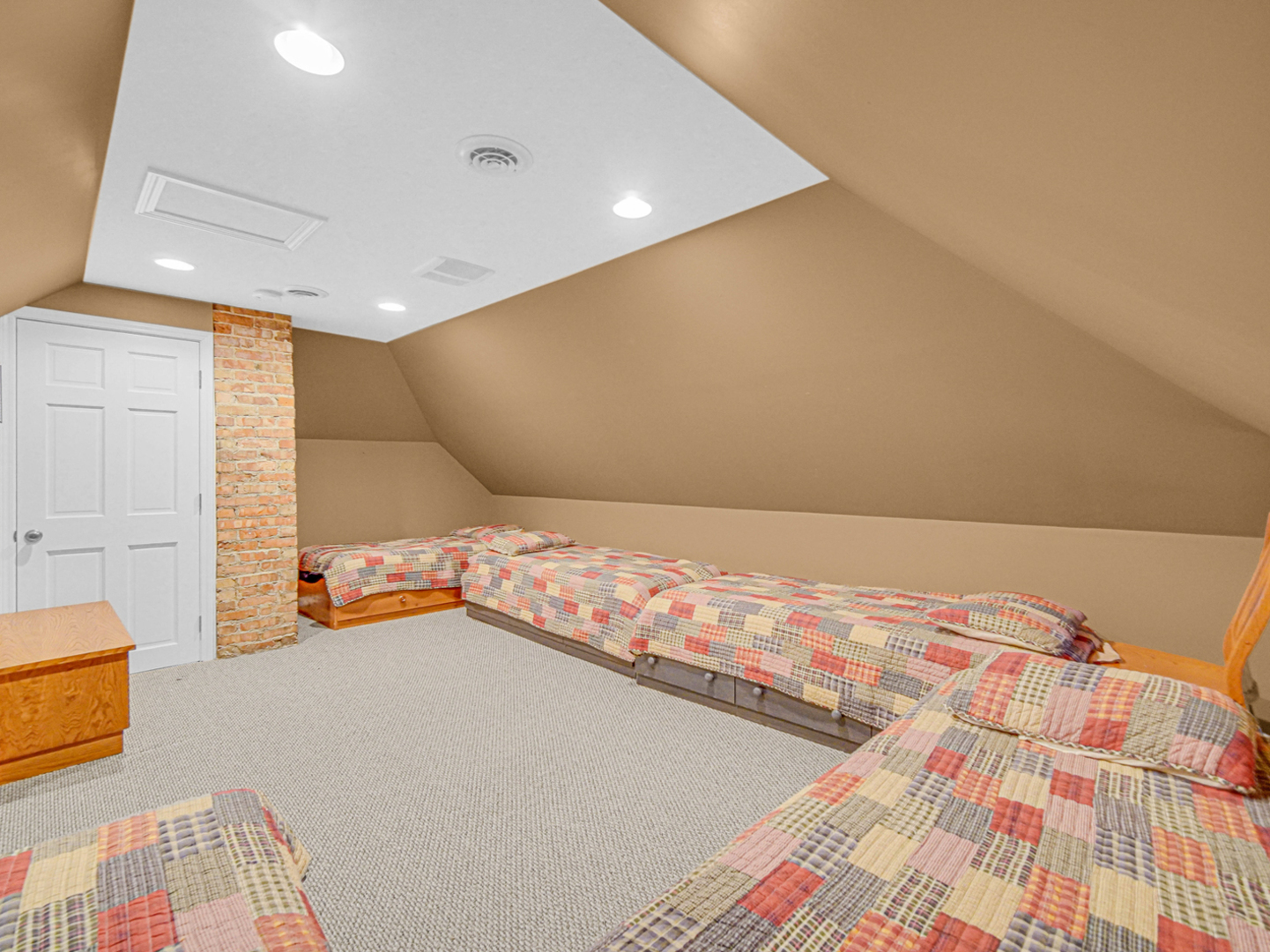 313 North Raynor Avenue Joliet, IL 60435 - Photo 18 of 26