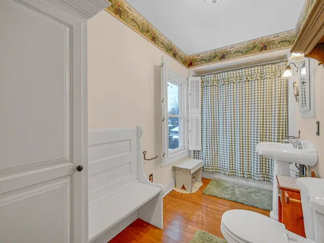 $405,000 | 313 North Raynor Avenue, Joliet, IL 60435