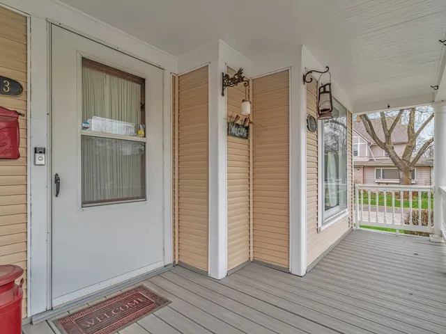 $405,000 | 313 North Raynor Avenue, Joliet, IL 60435