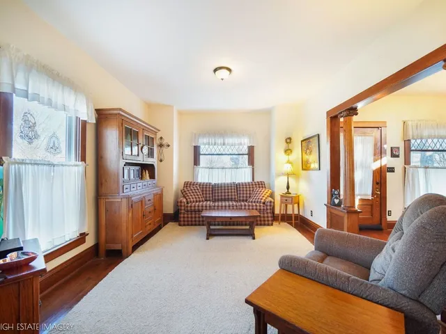 $405,000 | 313 North Raynor Avenue, Joliet, IL 60435