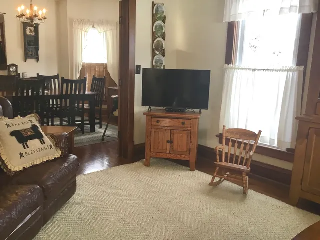 $405,000 | 313 North Raynor Avenue, Joliet, IL 60435