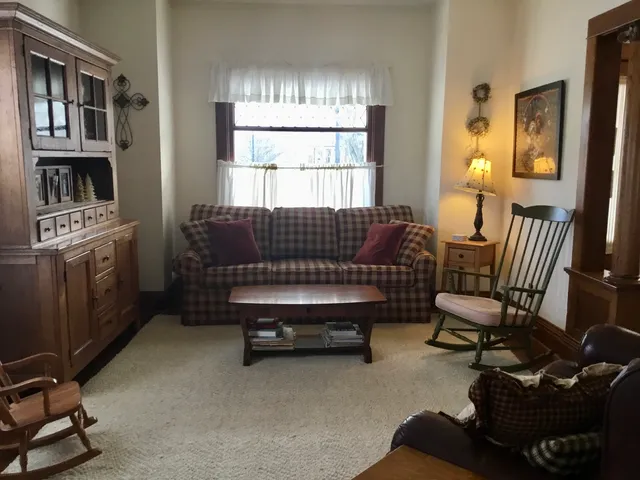 $405,000 | 313 North Raynor Avenue, Joliet, IL 60435